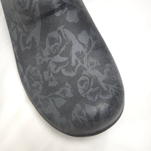 Crocs Casual Non Slip Slip On Mule Clog Womens Size 8 Black Floral Rubber - Picture 8 of 9